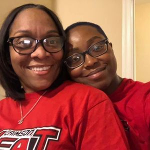 Meet your Posher, Tiara